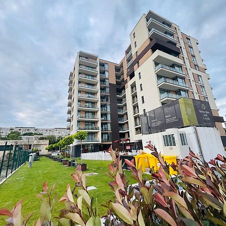 One Apartments Nordone Iulius Town 티미쇼아라 외부 사진