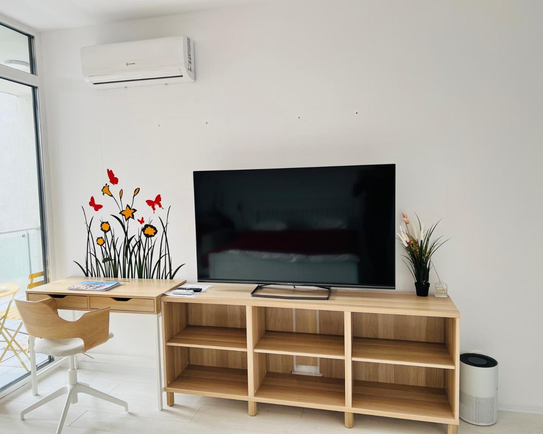 One Apartments Nordone Iulius Town 티미쇼아라 외부 사진